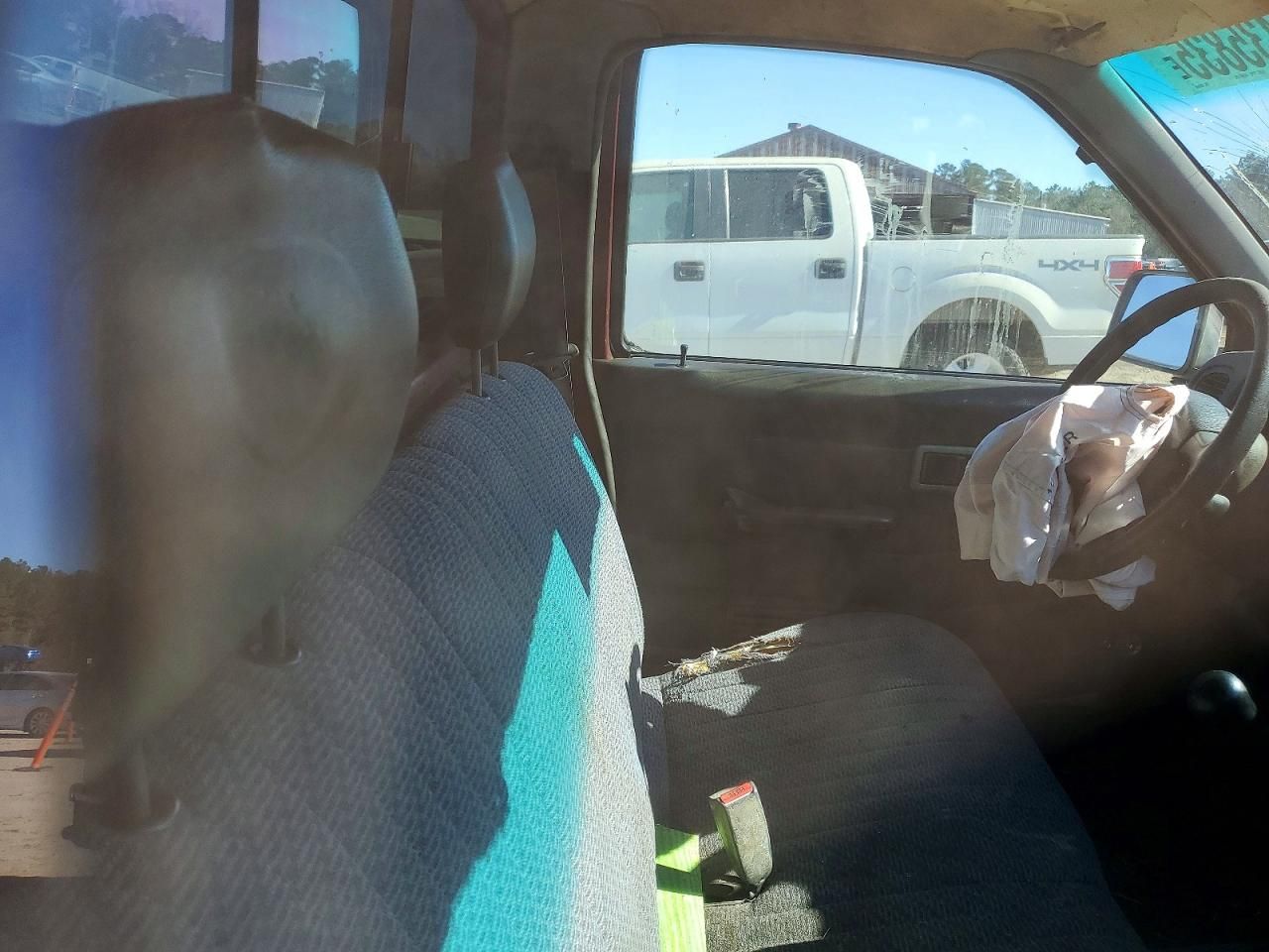 1997 Nissan Truck Base