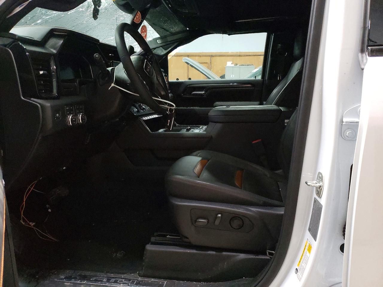 2026 GMC Sierra K2500 AT4