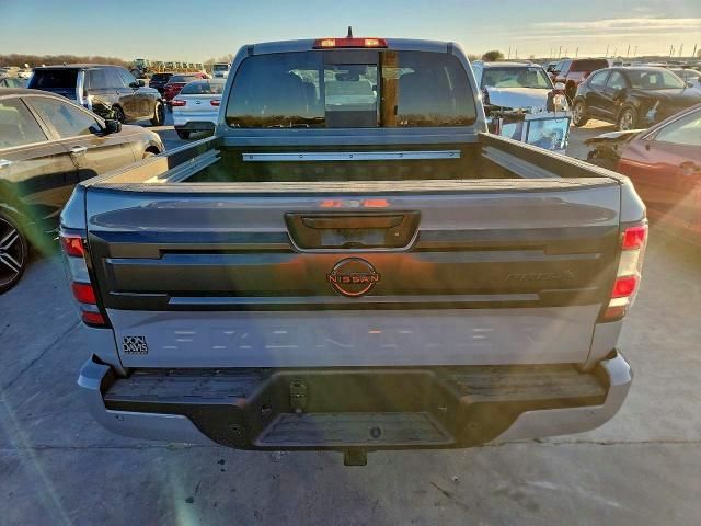 2025 Nissan Frontier s