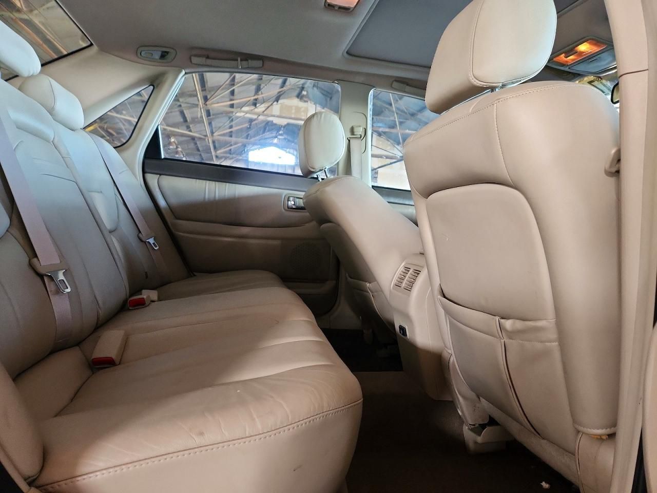 2004 Toyota Avalon xl