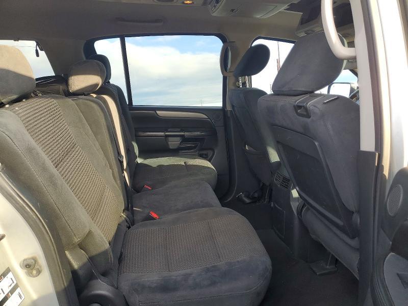 2010 Nissan Armada se