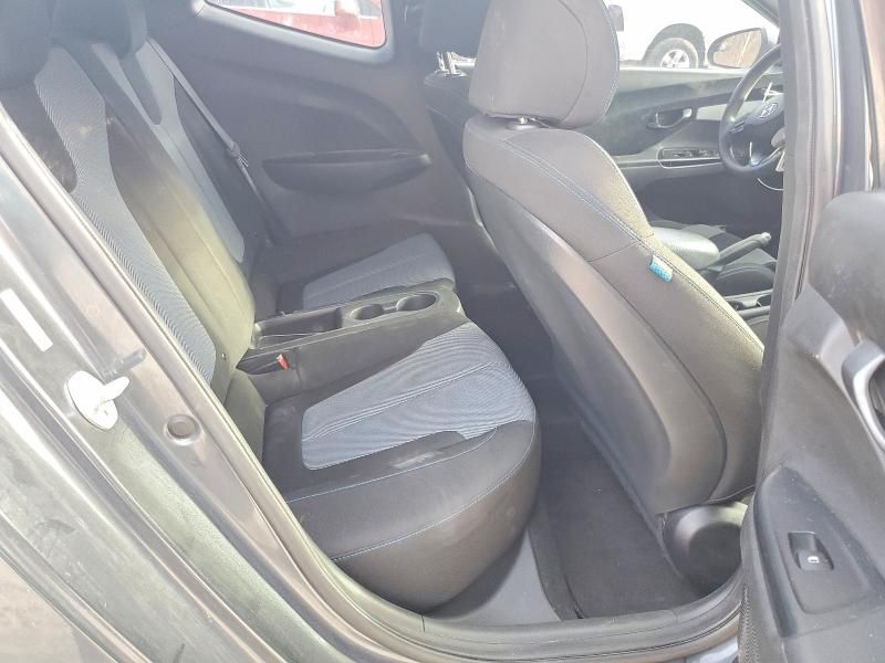 2019 Hyundai Veloster Base