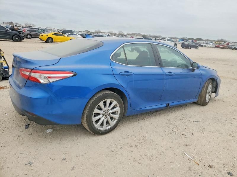 2020 Toyota Camry le