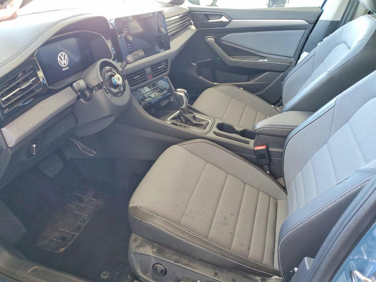 2025 Volkswagen Jetta se