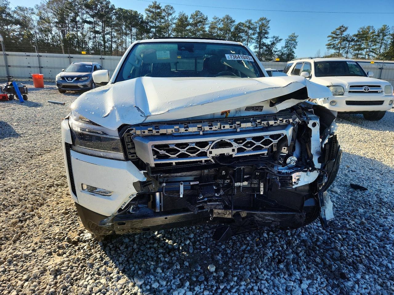 2024 Nissan Frontier SL