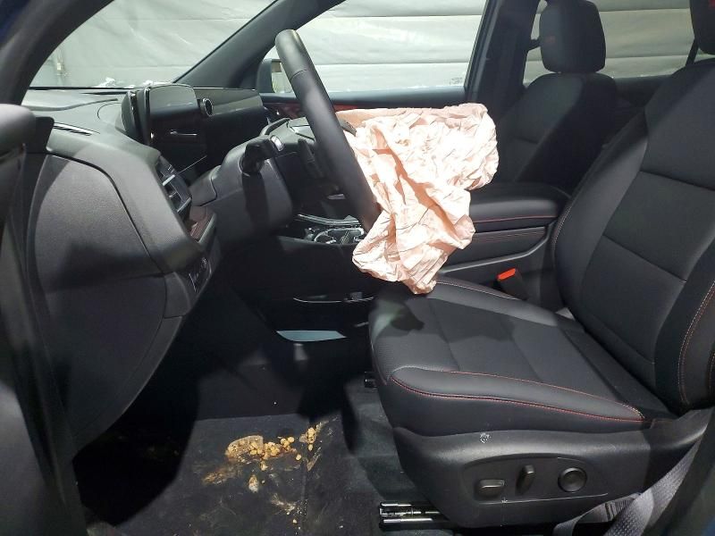 2025 Chevrolet Traverse Z71