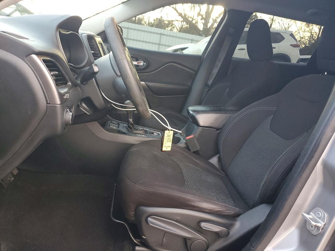 2020 Jeep Cherokee Latitude