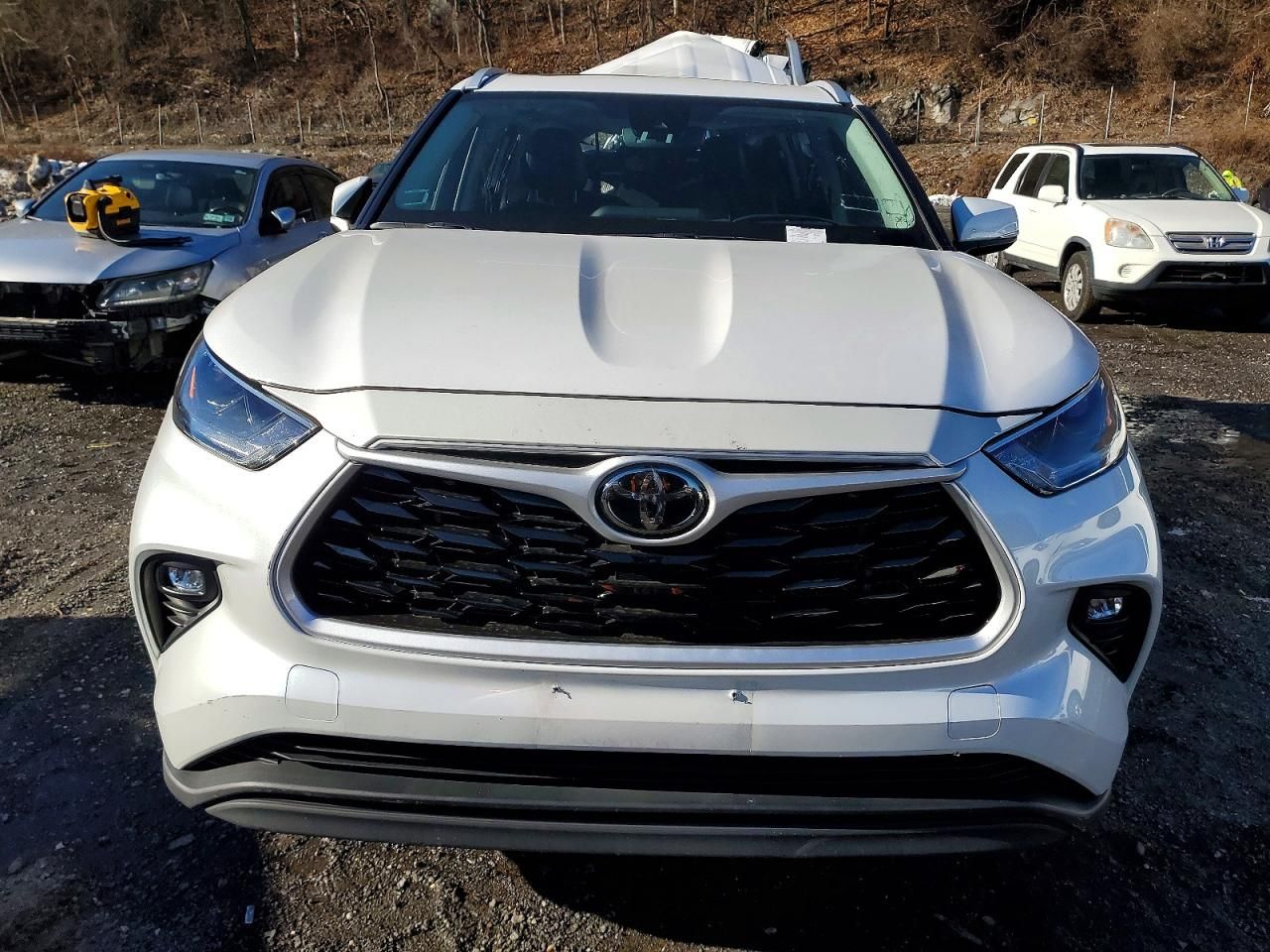 2024 Toyota Highlander le