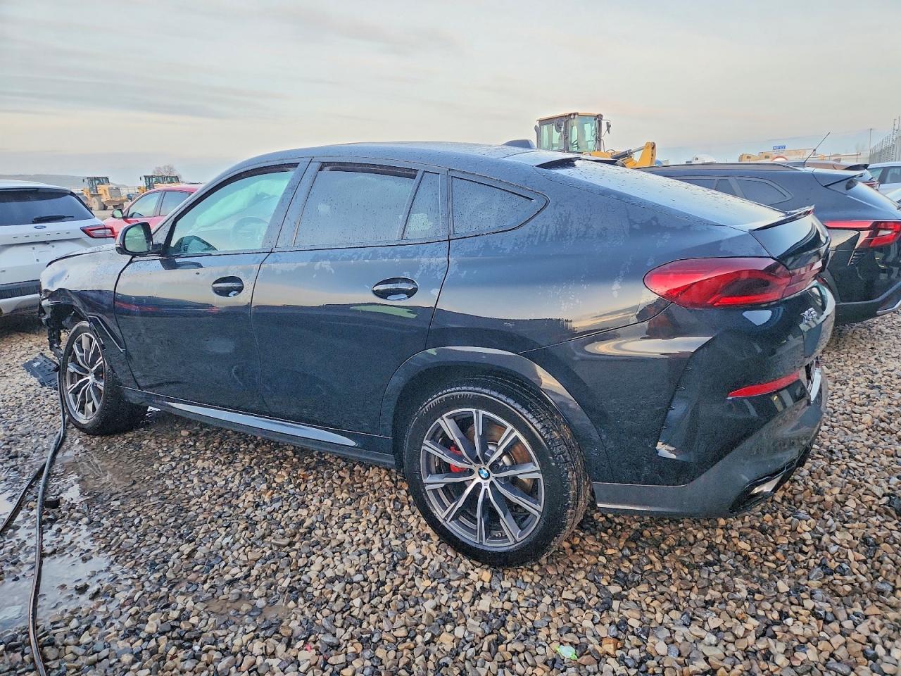 2025 BMW X6 Xdrive40i