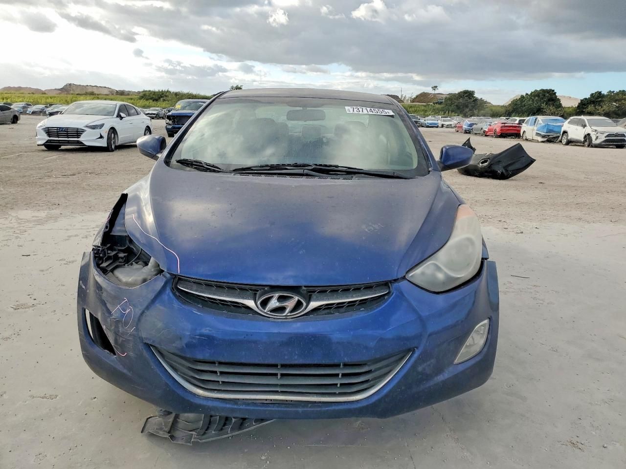 2013 Hyun Elantra gls Automatic