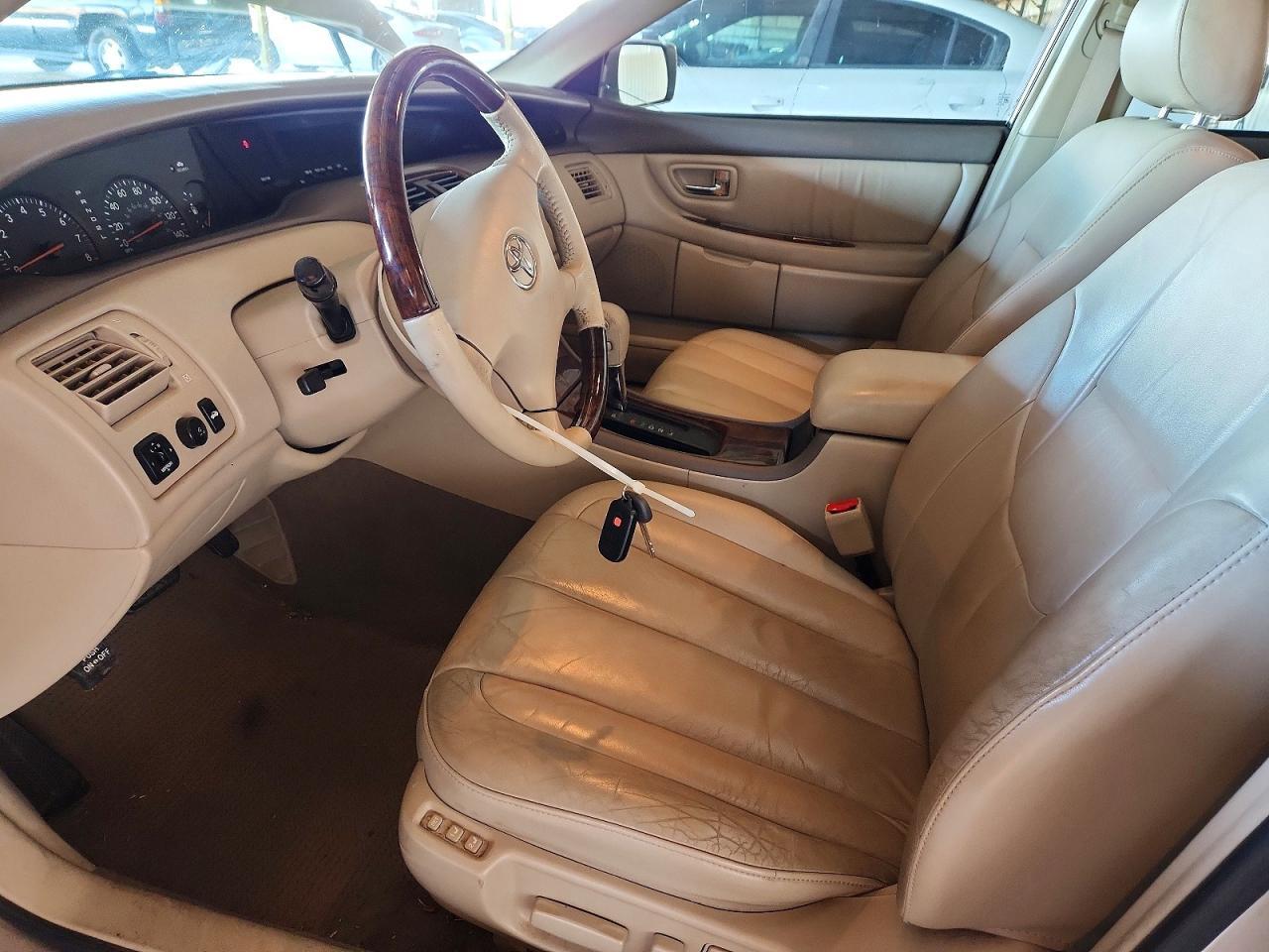 2004 Toyota Avalon xl