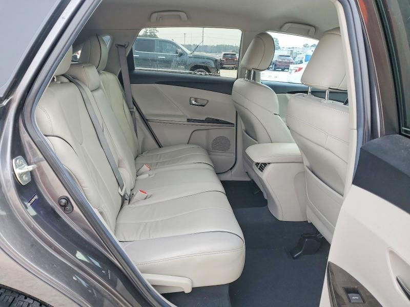 2014 Toyota Venza le