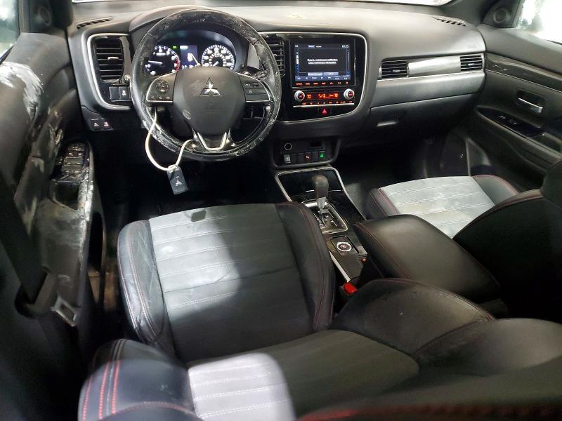 2020 Mitsubishi Outlander se
