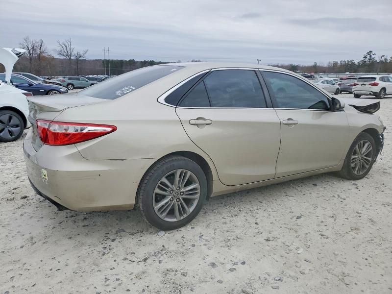 2015 Toyota Camry le