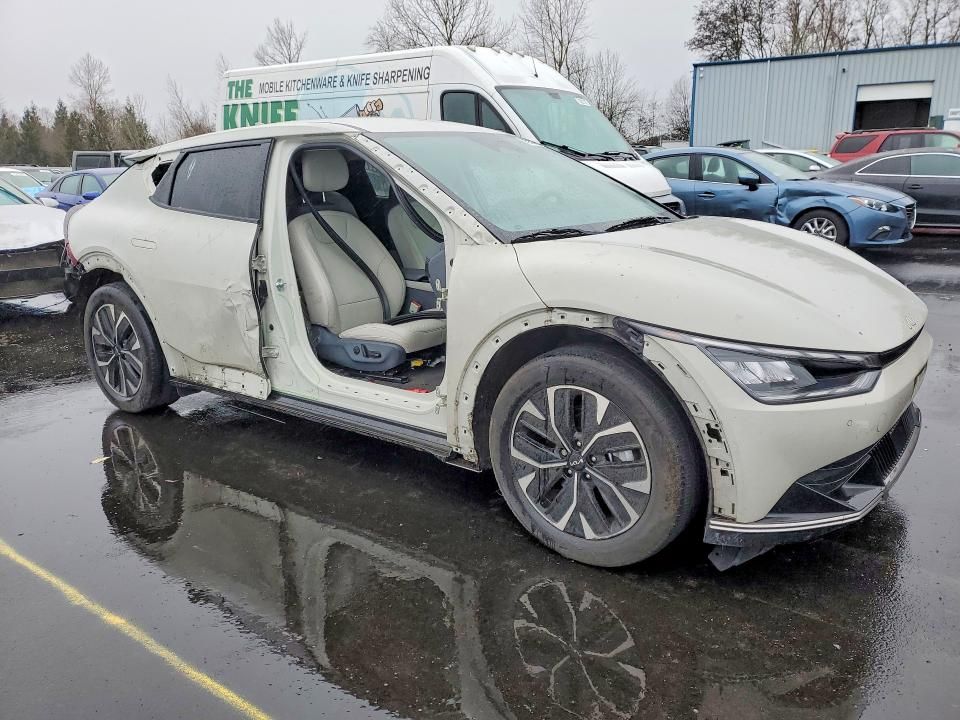 2022 KIA EV6