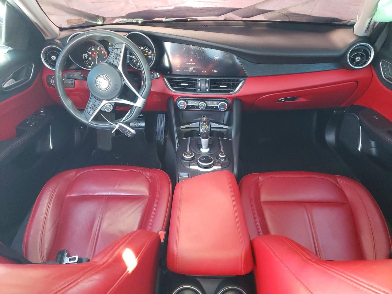 2018 Alfa Romeo Giulia Q4