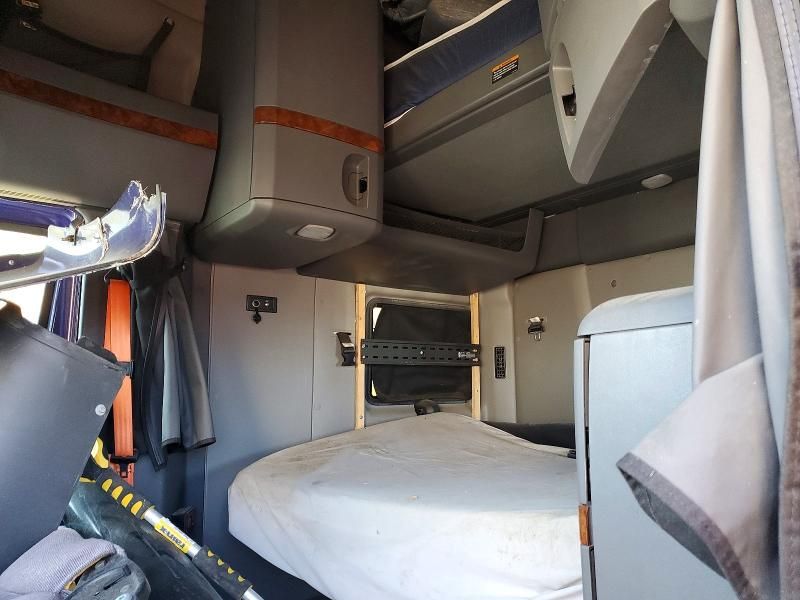 2022 International Lt625 Semi Truck