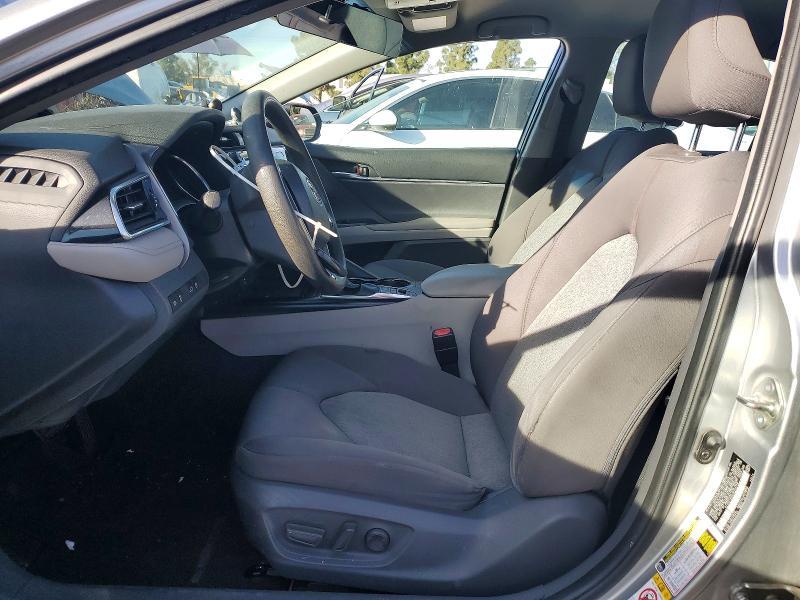 2018 Toyota Camry le