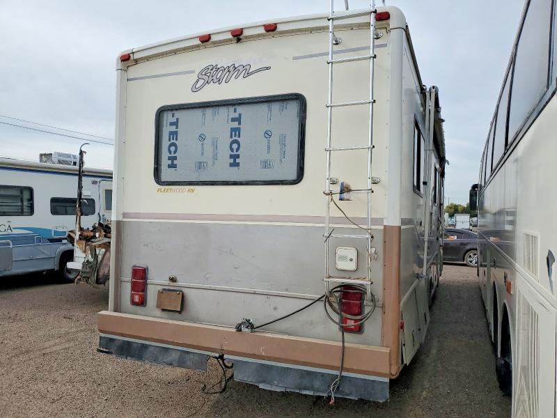 2000 Workhorse Custom Chassis 1 TON Nominal Recreational Vehicle
