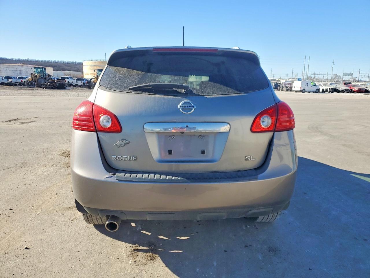 2012 Nissan Rogue s