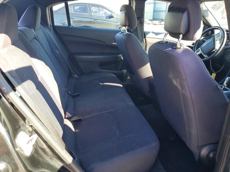 2012 Chrysler 200 Touring