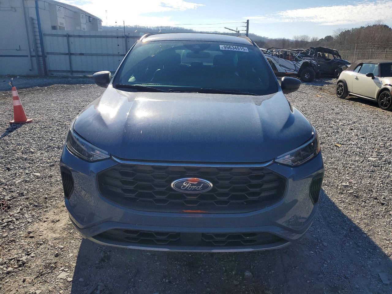 2024 Ford Escape st Line