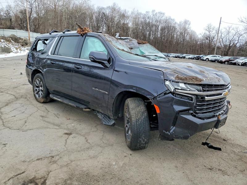 2023 Chevrolet Suburban K1500 lt