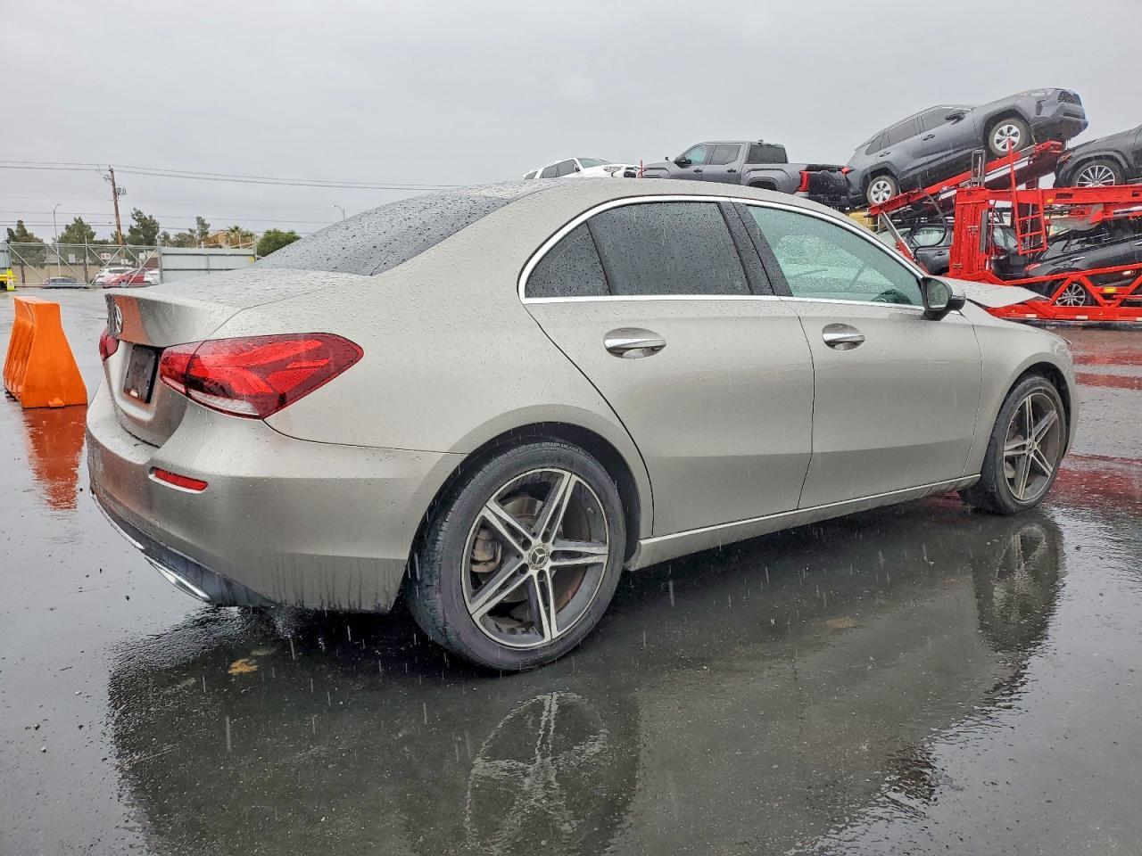2019 Mercedes-Benz A 220