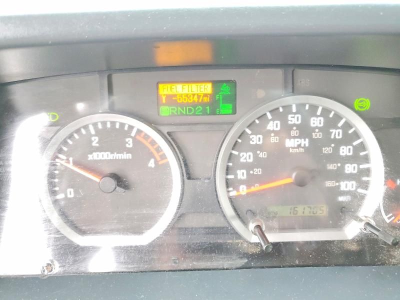 2015 Isuzu Npr hd box Truck