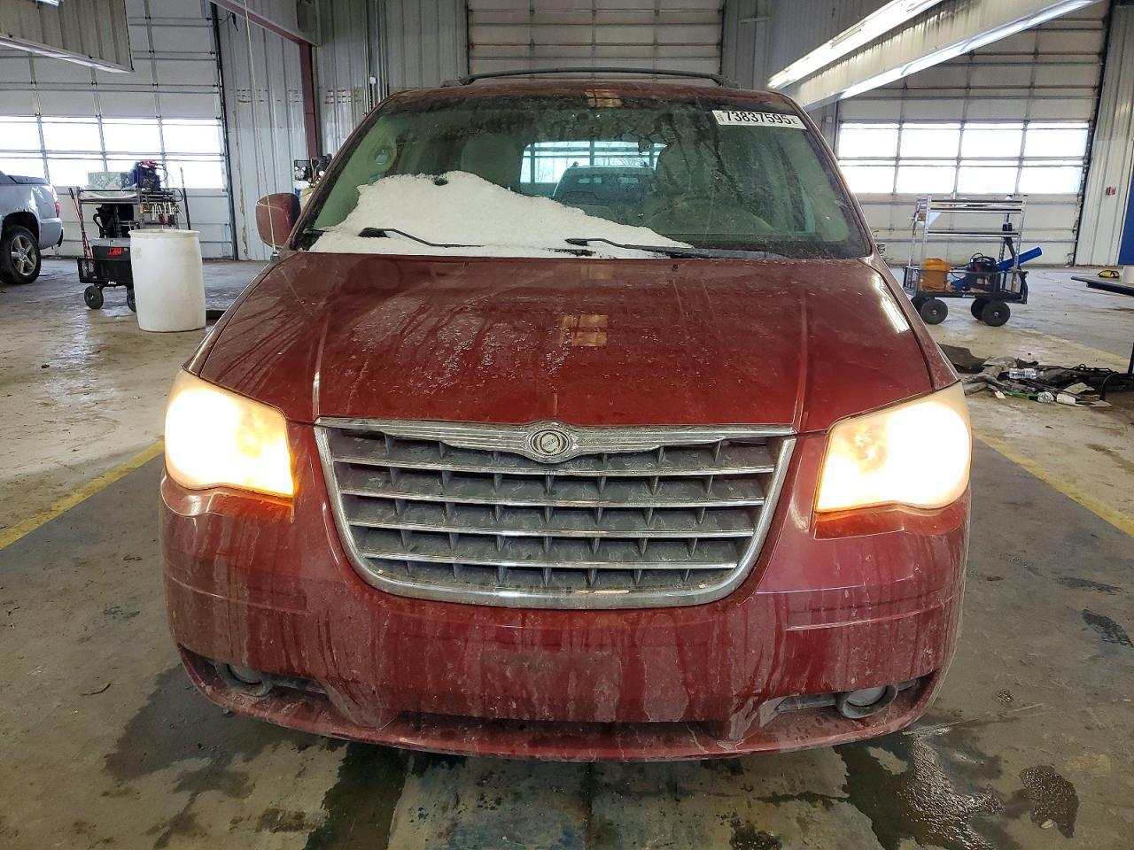 2010 Chrysler Town & Country Touring