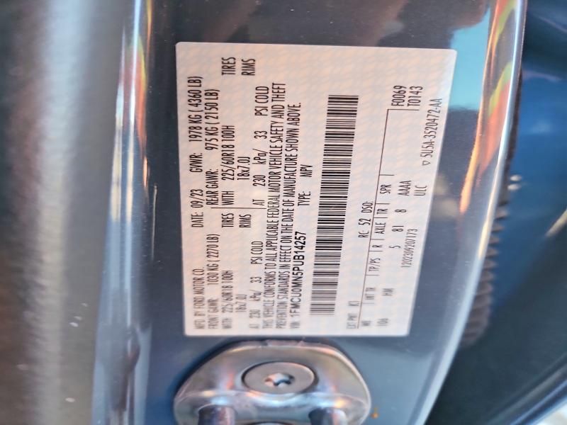 2023 Ford Escape st Line