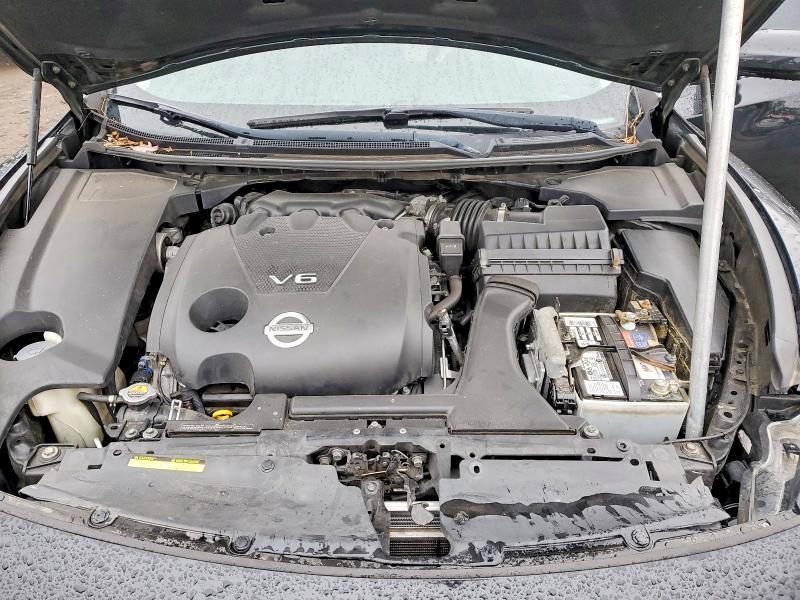 2013 Nissan Maxima s