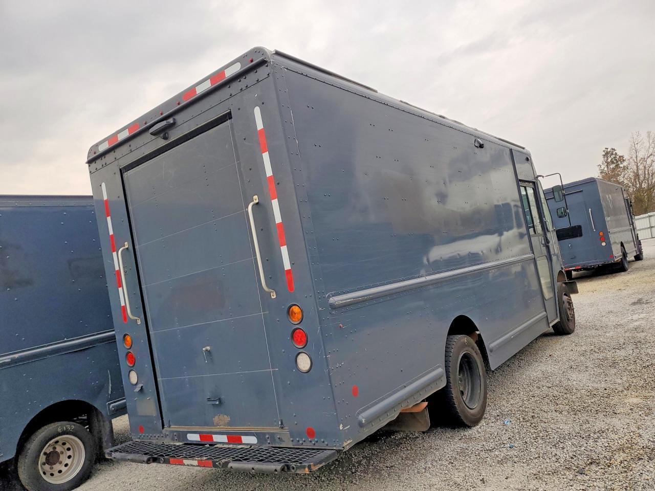 2020 Freightliner MT45 Chassis Delivery Truck