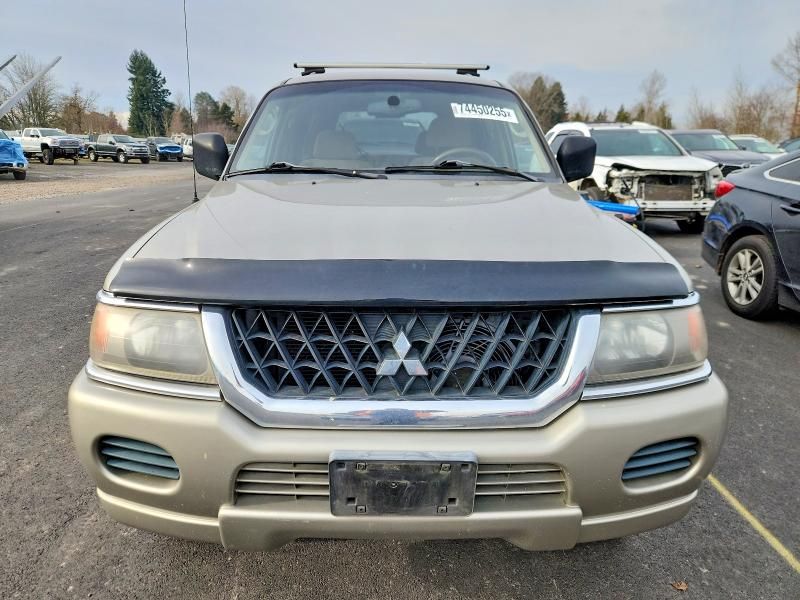 2002 Mitsubishi Montero Sport xls