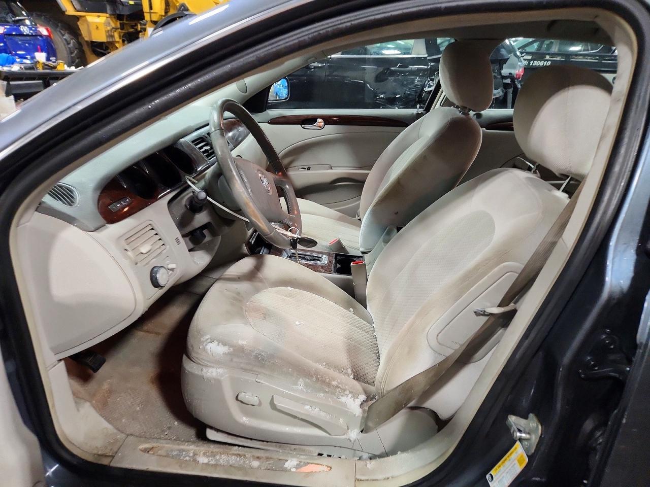 2011 Buick Lucerne cx