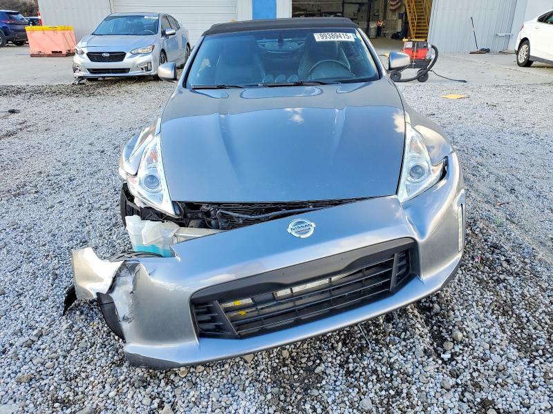 2015 Nissan 370z Base