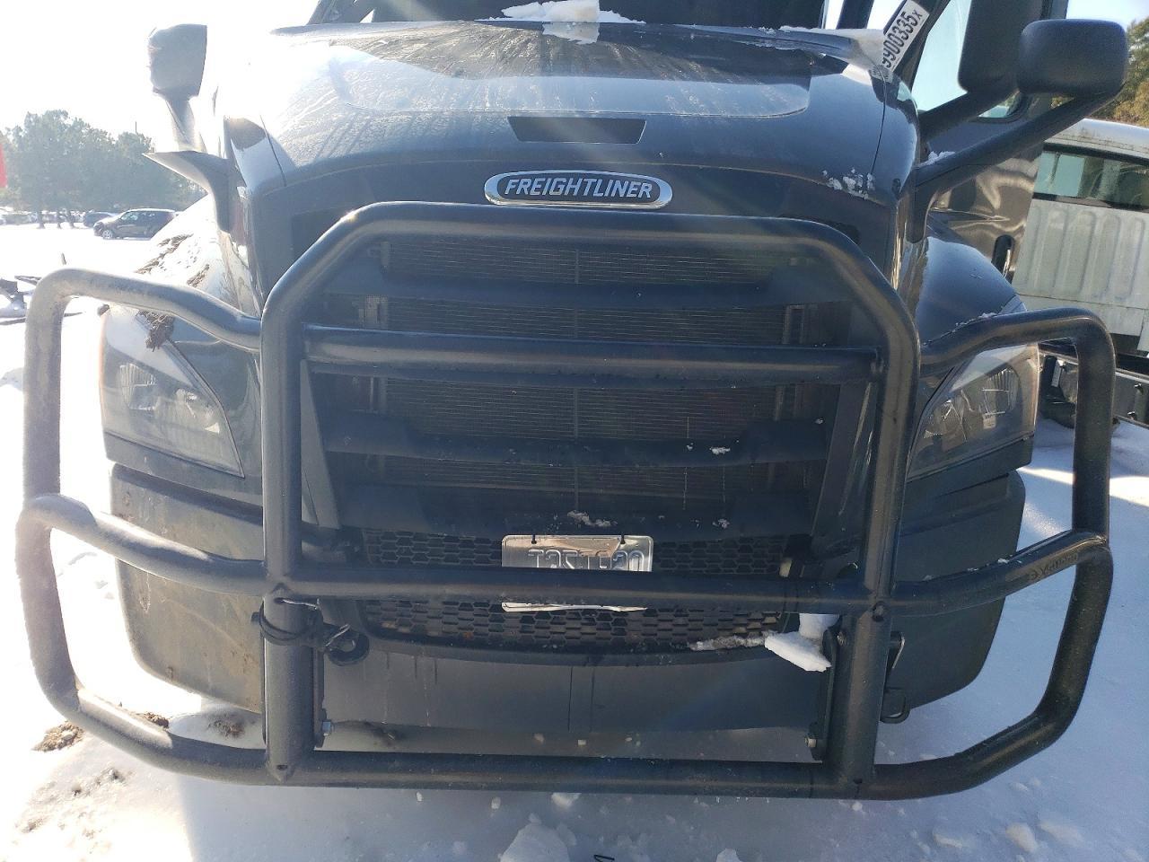 2026 Freightliner Cascadia 126 Semi Truck