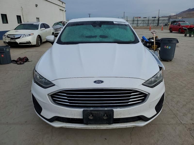 2019 Ford Fusion se