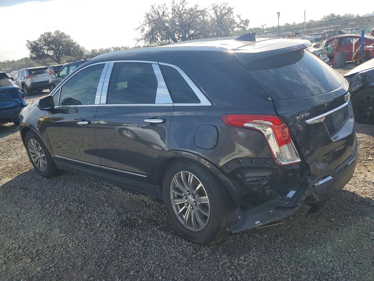 2017 Cadillac XT5 Luxury