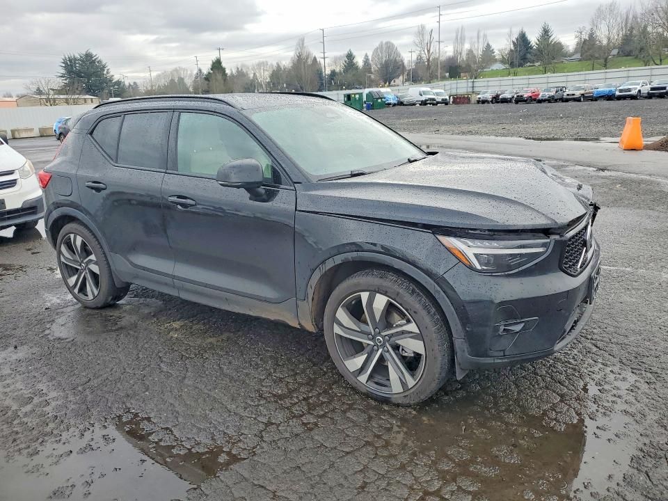 2023 Volvo Xc40 Ultimate