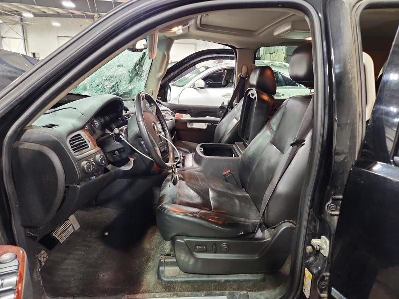 2011 Chevrolet Suburban K1500 ltz