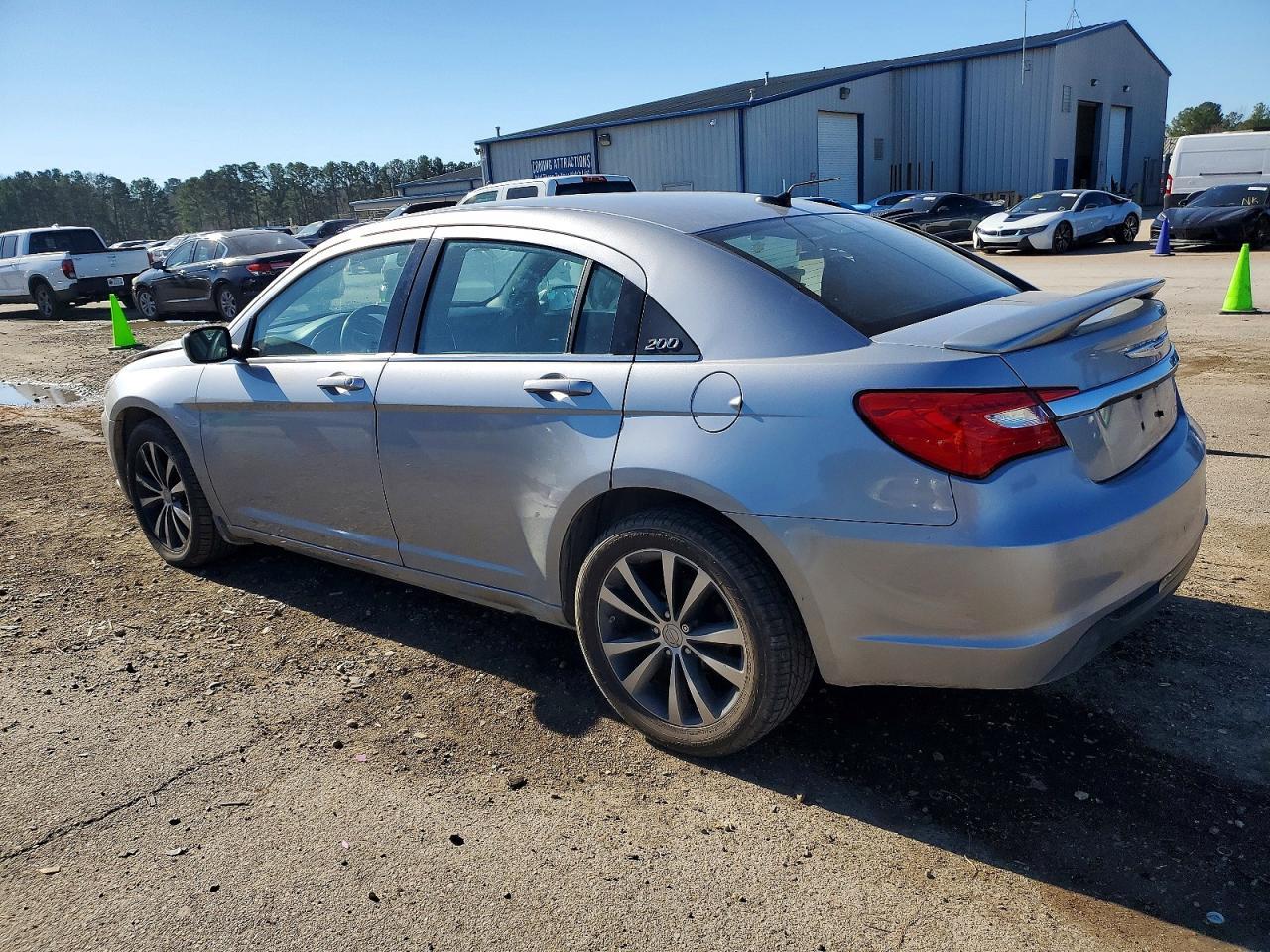 2013 Chrysler 200 Touring