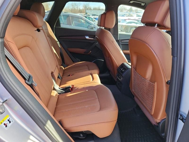 2022 Audi Q5 Premium Plus 45