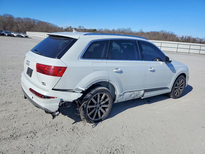 2018 Audi Q7 Prestige