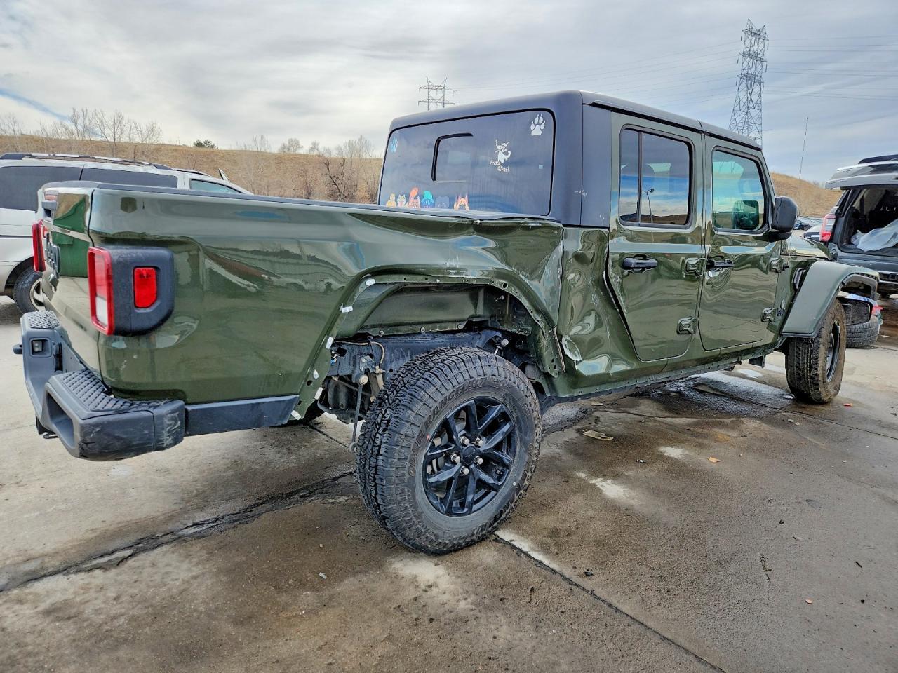 2022 Jeep Gladiator Sport