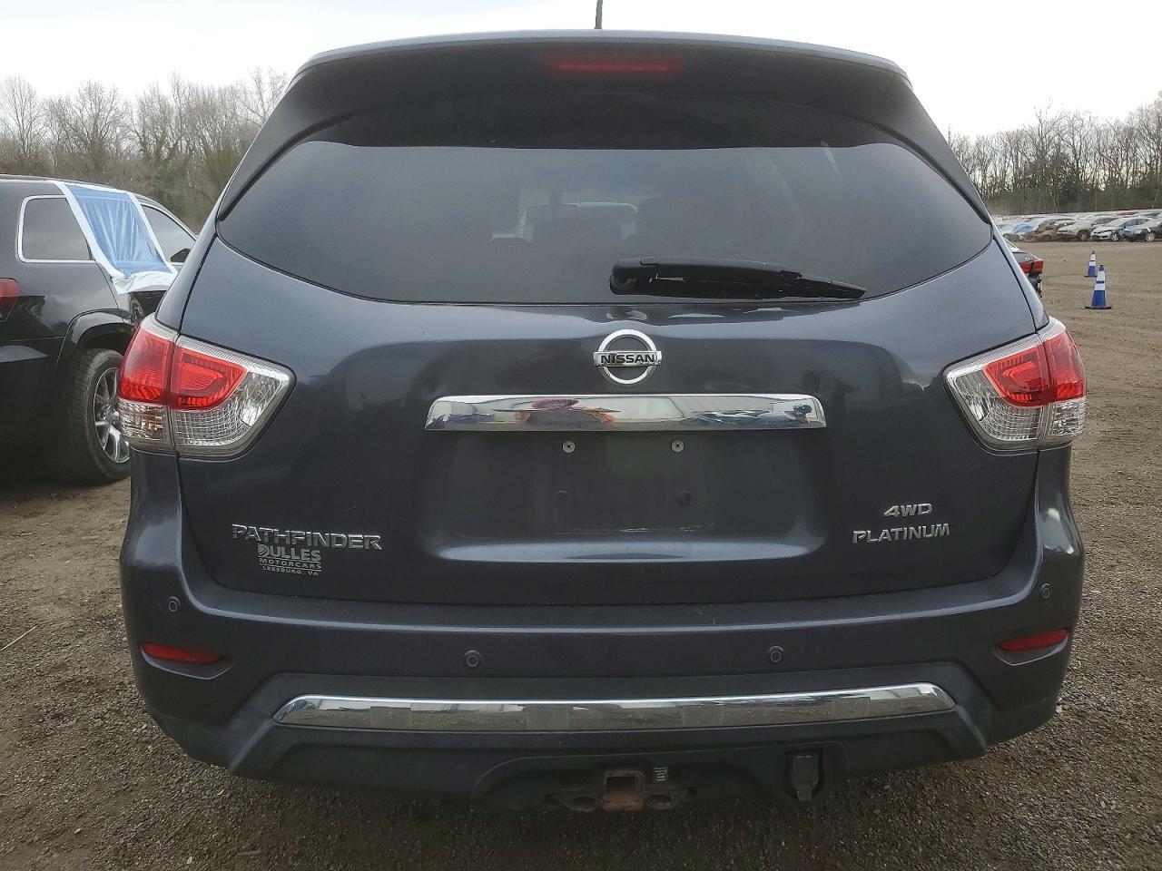 2014 Nissan Pathfinder s