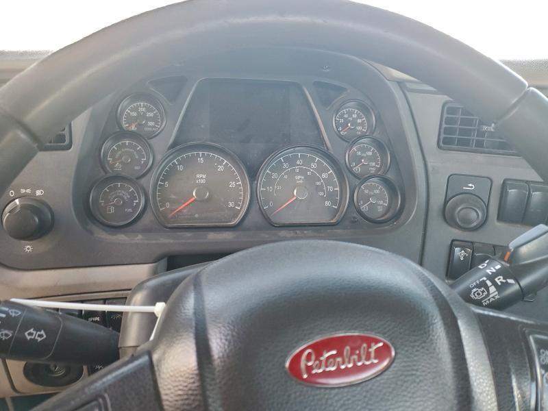 2020 Kenworth T680 Semi Truck