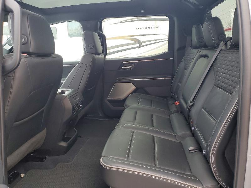 2024 GMC Sierra Denali