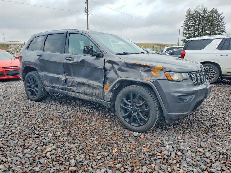 2020 Jeep Grand Cherokee Laredo