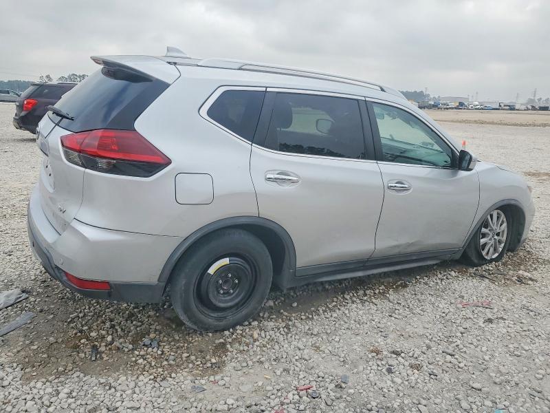 2020 Niss Rogue sv
